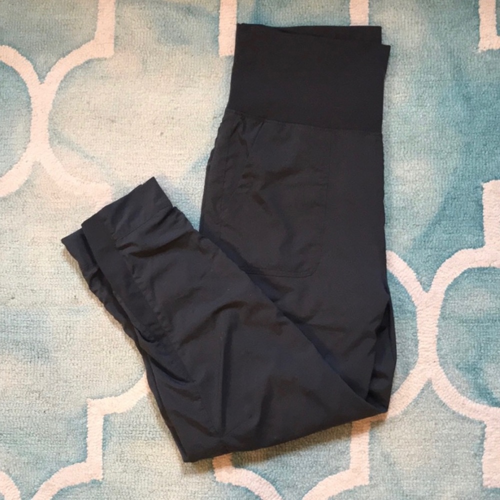 Patagonia light & lined studio pant